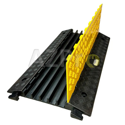 Protector Cable Piso 5 Canales 9 Toneladas Ton Para Cable con Asa Yellow Jacket SIS-PC-5A AZPro - Electrónica > Audio >